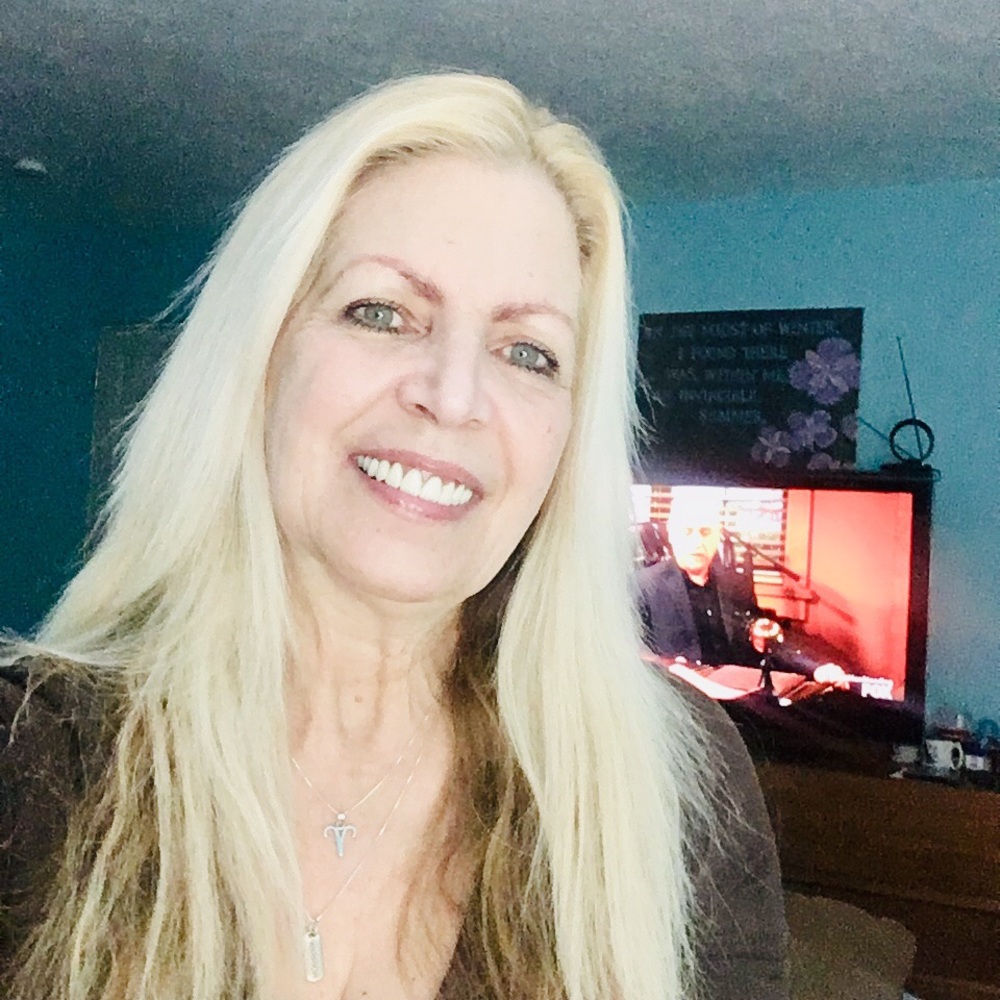 Meet your Posher, Debra